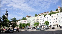 vavtrade.hu - Burghausen. Burghausen - főtér. Forrás: flickr.com